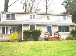 22 Rampart Rd, Norwalk, CT 06854