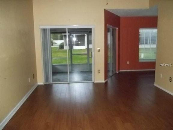 2nd image of 4652 Oak Arbor Cir