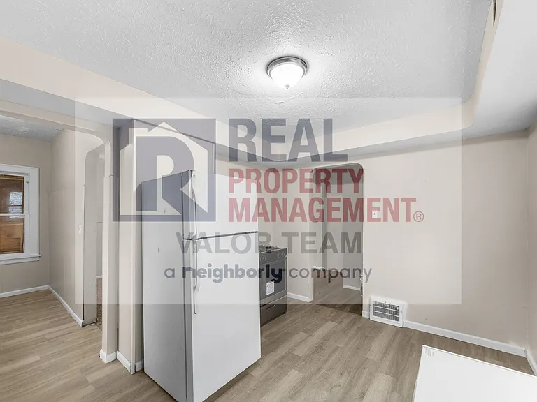1761 Wayside Rd — Photo 10