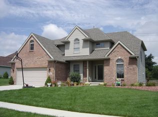 4042 W 91st Pl, Merrillville, IN 46410