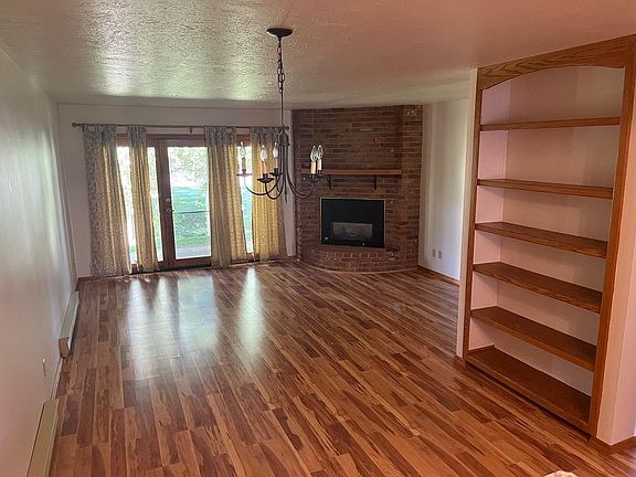 5th image of 2200 W Dickerson St APT 30