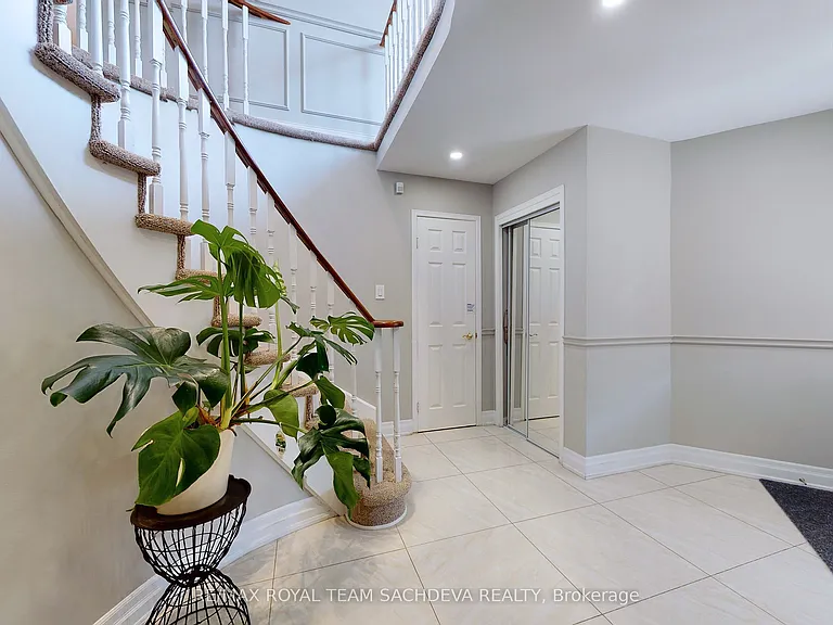 1614 Melman St — Photo 5