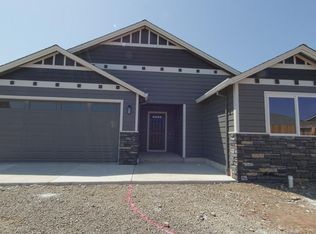 28 Birdie Dr, Eagle Point, OR