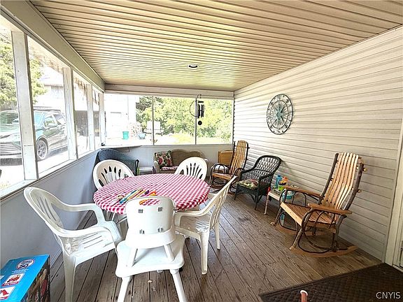 5th image of 1304 S Hammond Rd