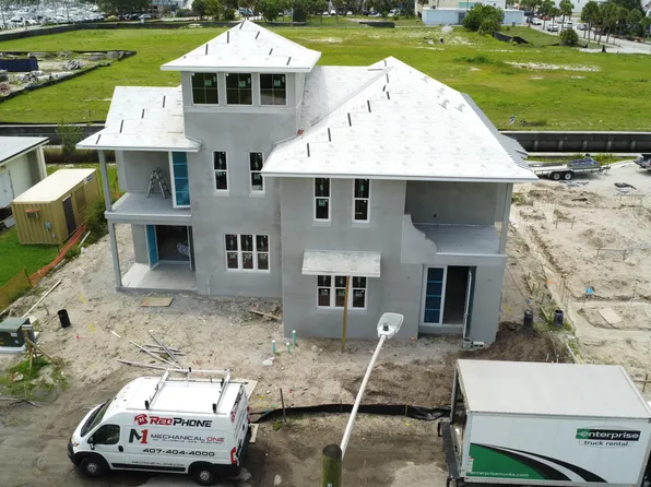 135 Kings Lane, Fort Pierce, FL 34950