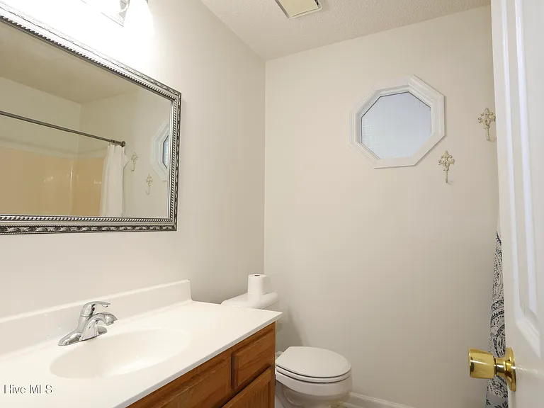 172 Baytree Dr — Photo 14