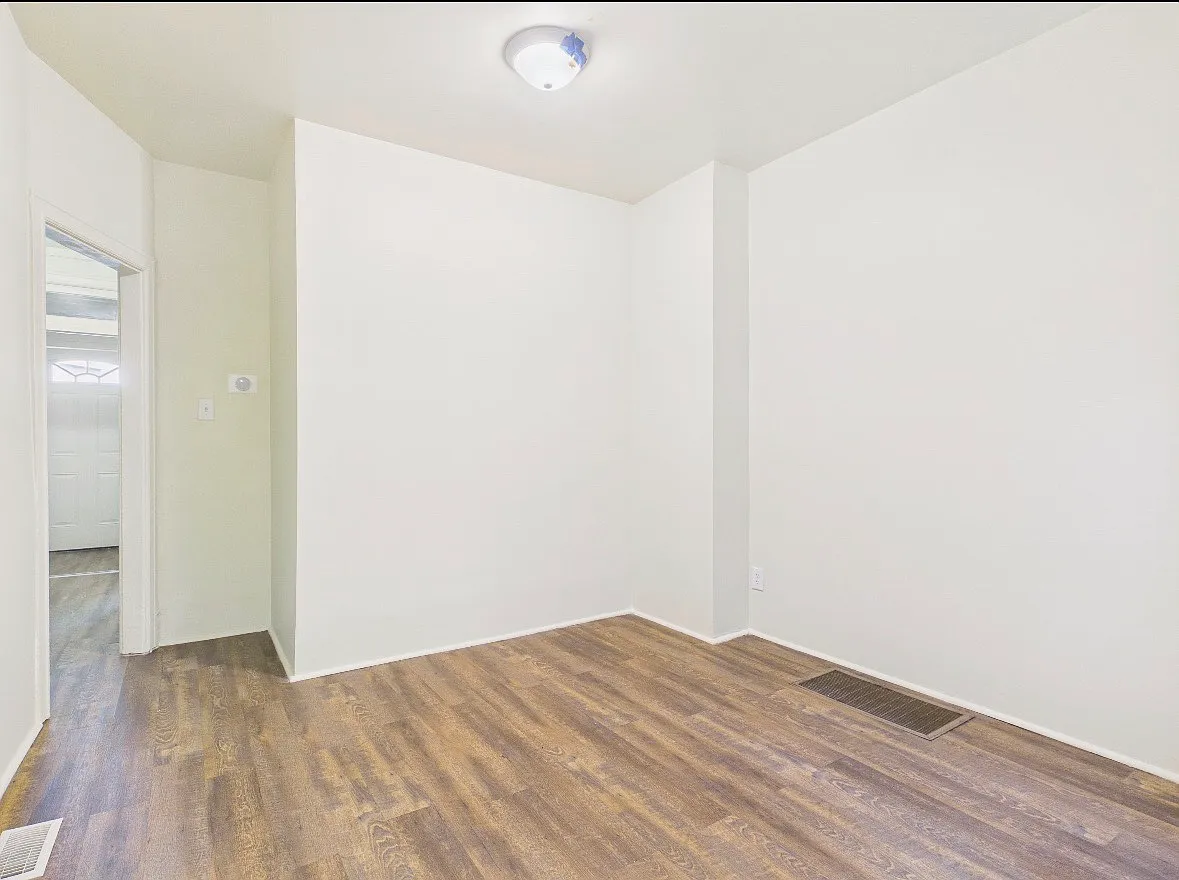 5 bed, 1568 sqft, $1,650 — Photo 3