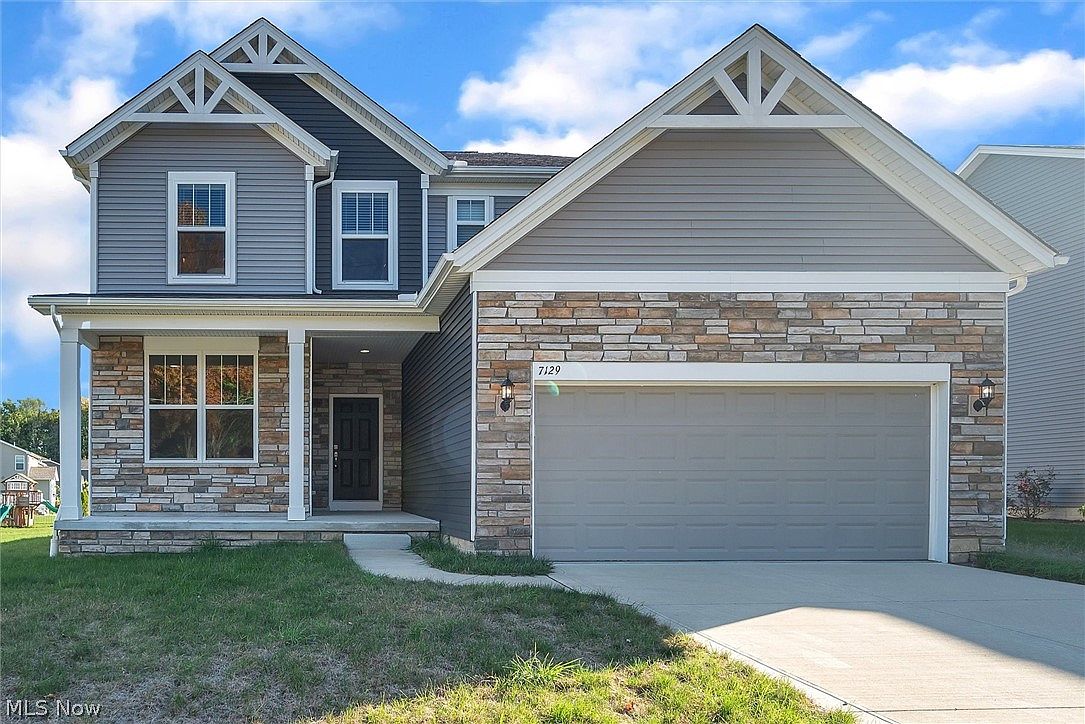7129 Maple St, Mentor, OH 44060 Zillow
