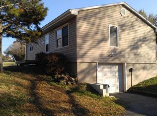 122 E Cleveland Ave #122, Warrensburg, MO 64093