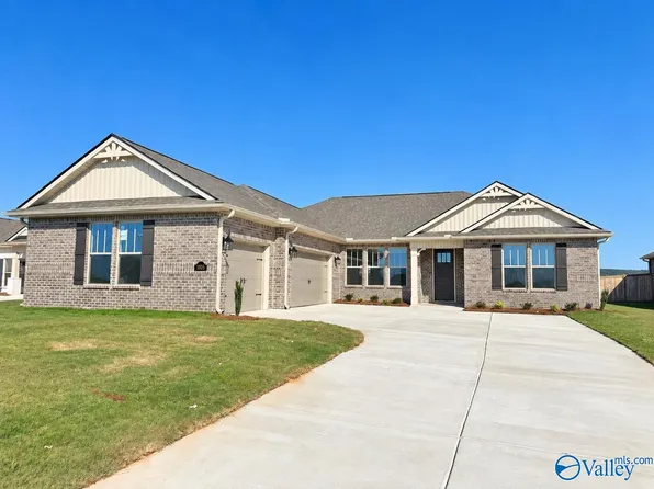 1105 Maplehurst St, Decatur, AL 35603