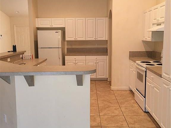 3rd image of 1844 Mayberry Dr