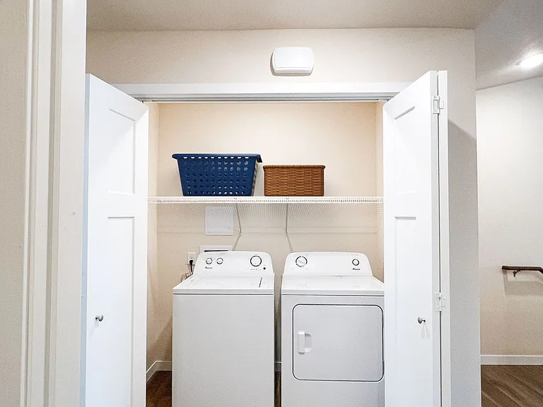713 Caroline St — Photo 49