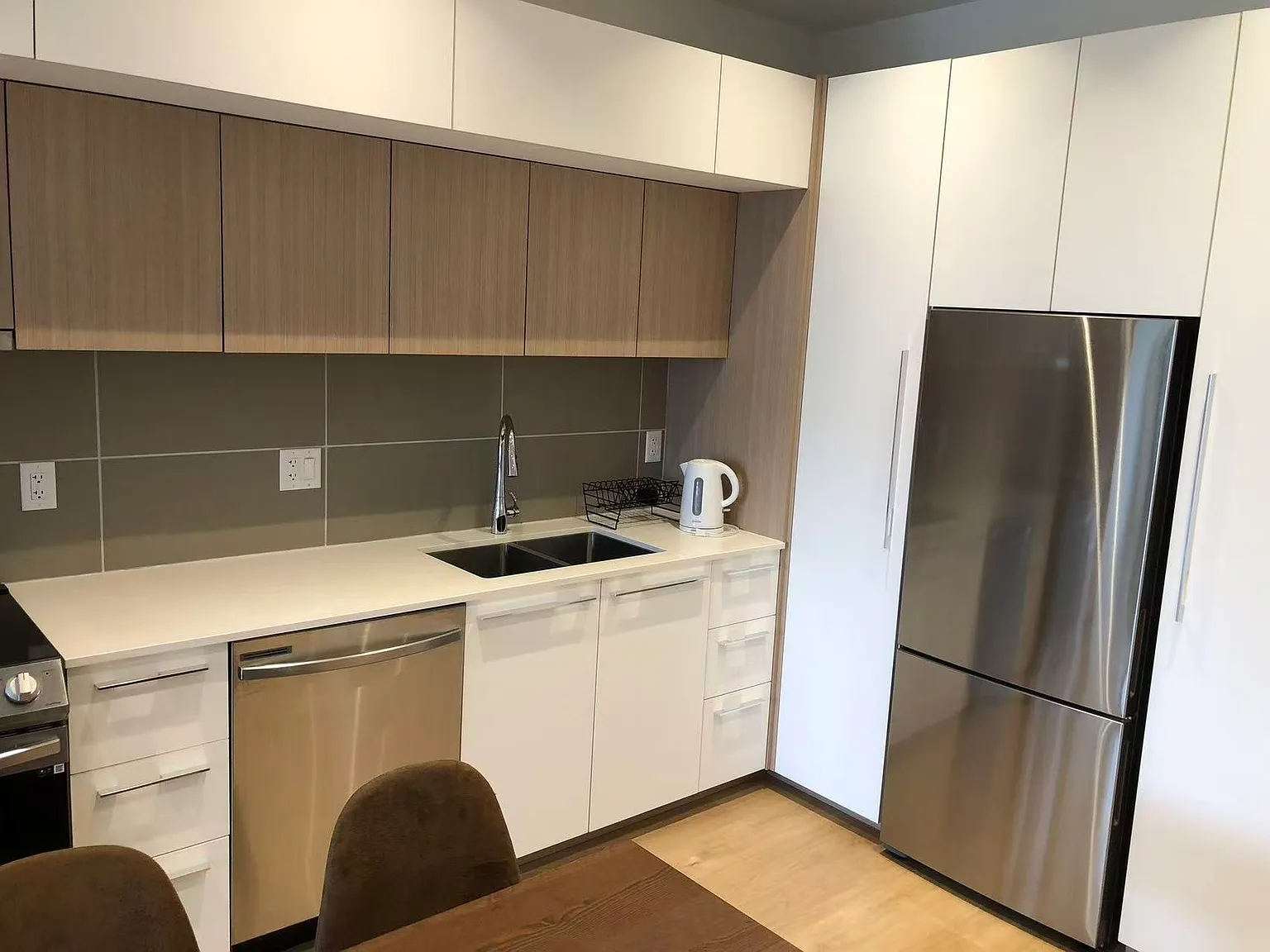 2 bed, 840 sqft, $2,500 — Photo 3