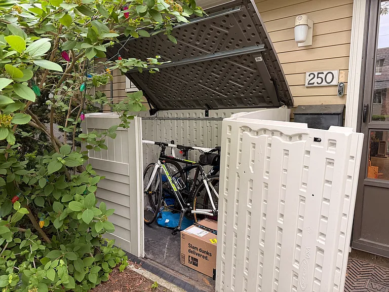 250 Garden St — Photo 15