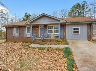 213 Walnut Dr, Pickens, SC 29671