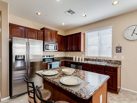 5th image of 29355 N 69th Ave