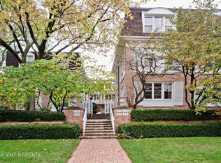 2203 Central St APT 1, Evanston, IL 60201