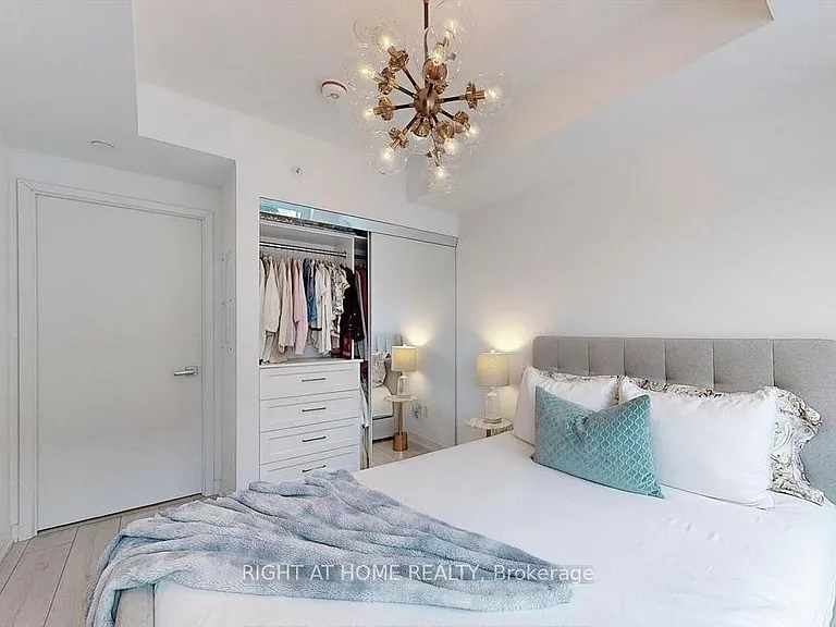 31 Tippett Rd #362 — Photo 13