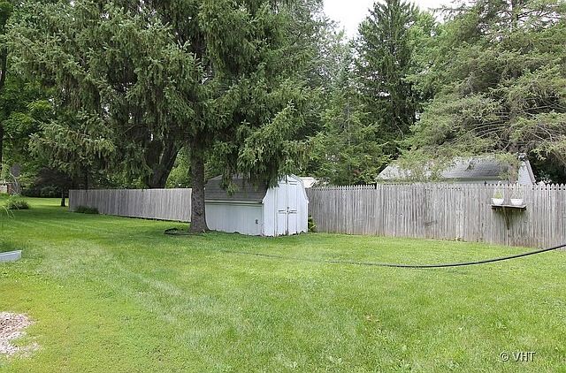 2nd image of 831 Clay St