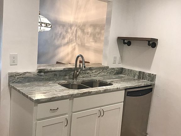 4th image of 1031 Sea Hawk Dr