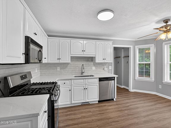 3rd image of 4090 Quinn Drive