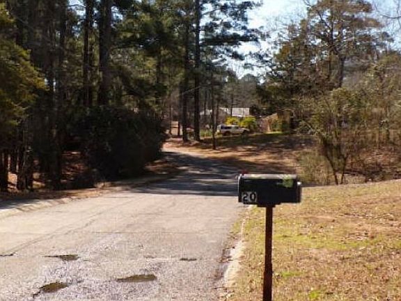 Exterior Neighborhood (street photo)