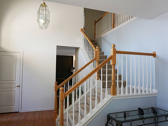 5th image of 12958 Bradford Ln