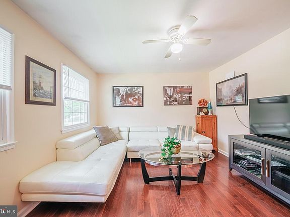 3rd image of 13738 Langstone Dr
