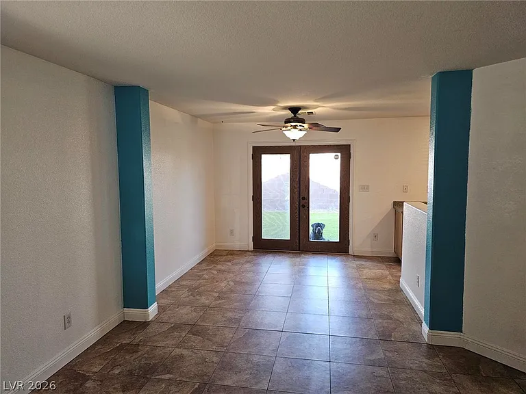 5064 Whistling Acres Ave — Photo 8