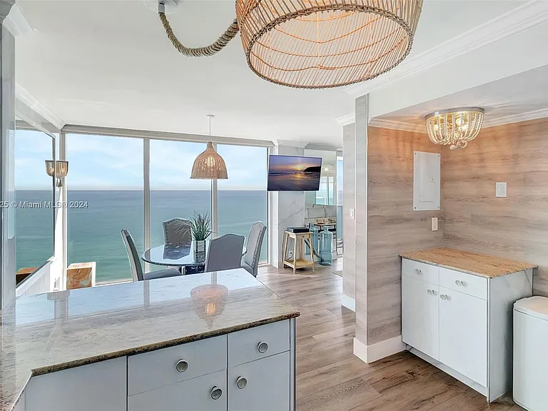 2401 Collins Ave #1902 — Photo 6