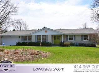 2215 W Chestnut Rd, Mequon, WI 53092