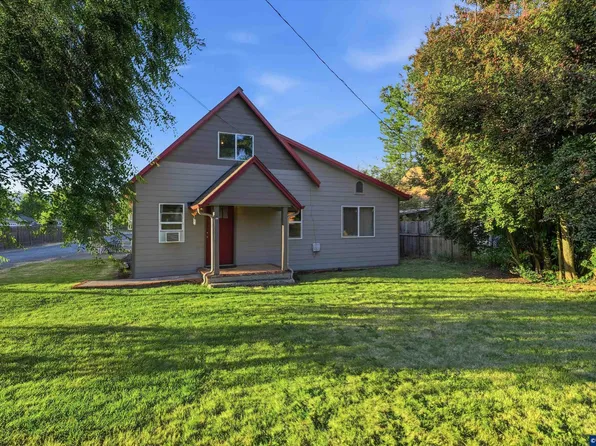 4200 Long St, Sweet Home, OR 97386