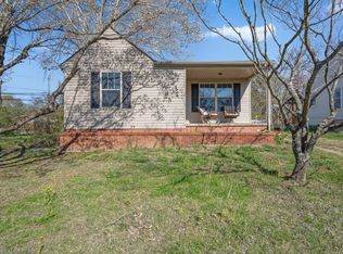 903 Cumberland Dr, Clarksville, TN 37040