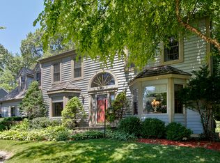 288 Long Hill Rd, Gurnee, IL 60031