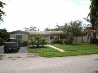 6426 SW 7th St, Pembroke Pines, FL 33023