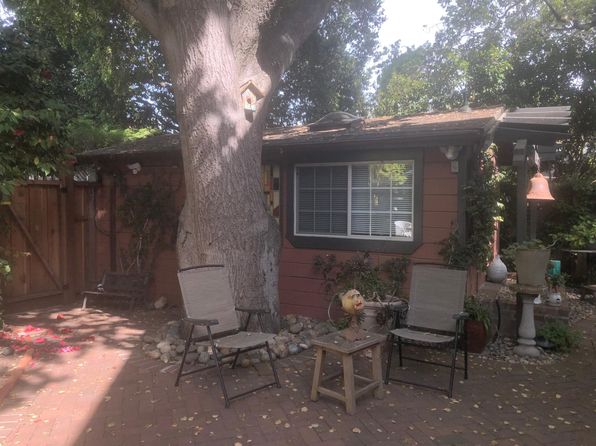 1037 Ramona St