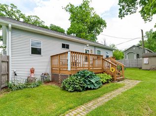 25197 W Hickory Ln, Antioch, IL 60002