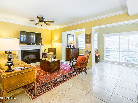 4th image of 102 LAGUNA VILLA Boulevard #H11