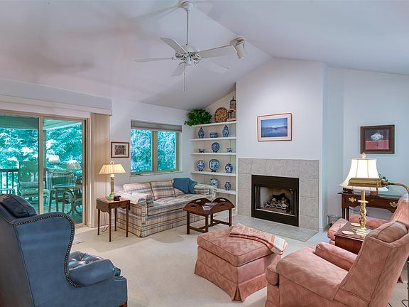 3rd image of 12055 S Woodwinds Cir APT 27