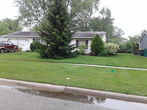 3rd image of 37207 N Grandwood Dr