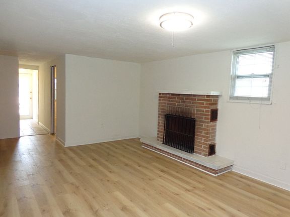 3rd image of 2020 E Ocean View Ave APT 6