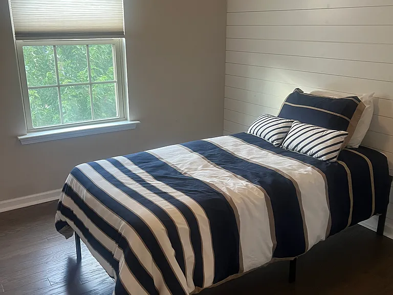 3rd bedroom fits a queen bed with hardwoods