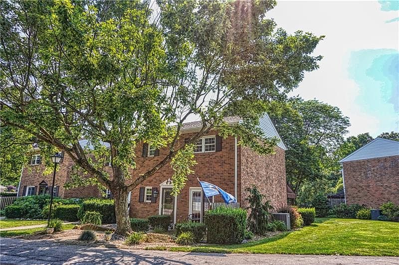 1042 Glade Park E, Kittanning, PA 16201 Zillow