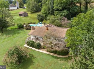 335 Millard Rd, Elverson, PA 19520