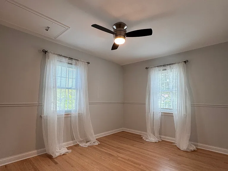 3414 Oak Ln — Photo 24