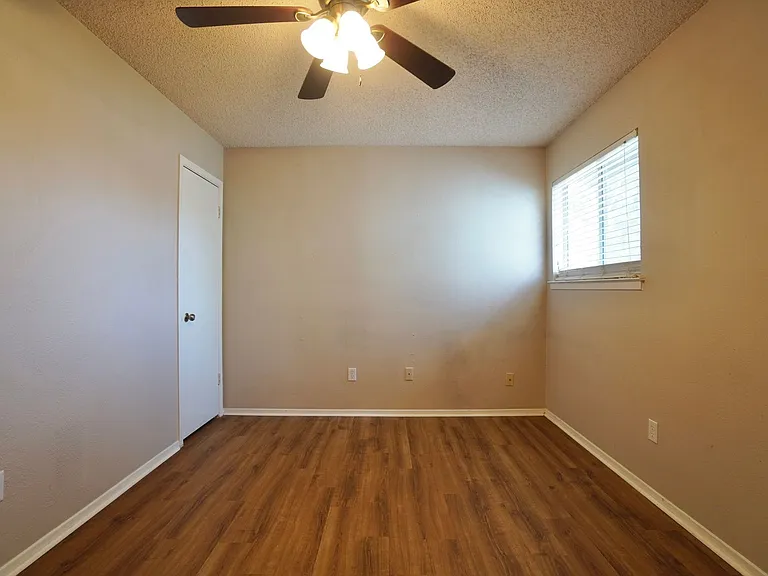 7602 Woodstone Cv #A — Photo 17
