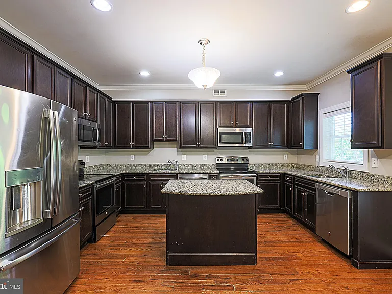 3709 Fords Ln — Photo 15