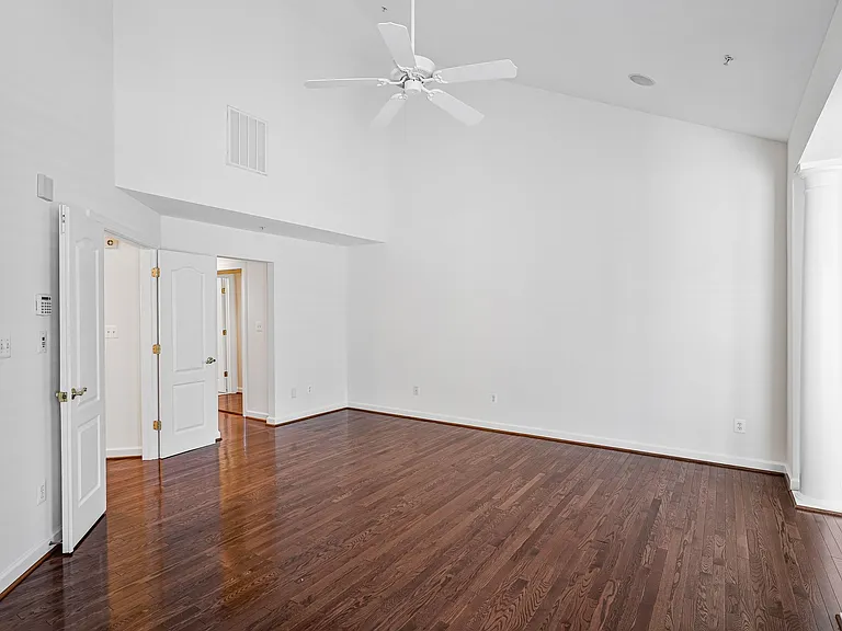 7720 Spoleto Ln — Photo 18