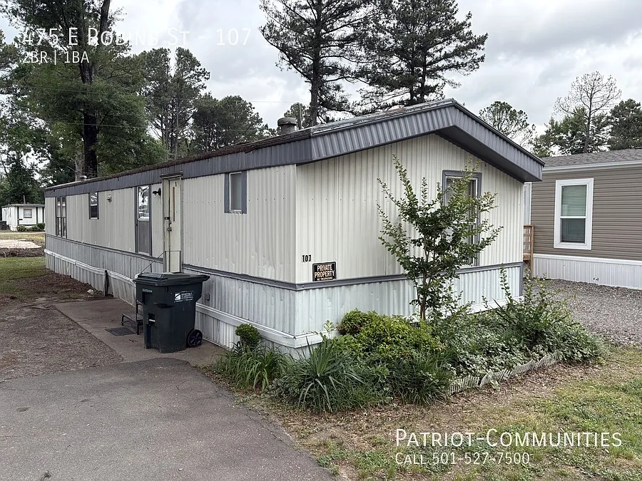 475 E Robins St #107