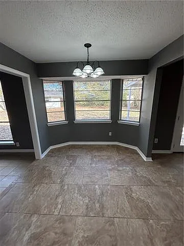 112 Yorkshire Dr — Photo 6